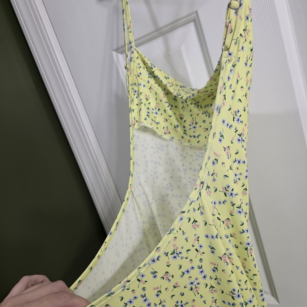 🌼$2🌼The Viral Yellow Dress - Picture 7 of 8